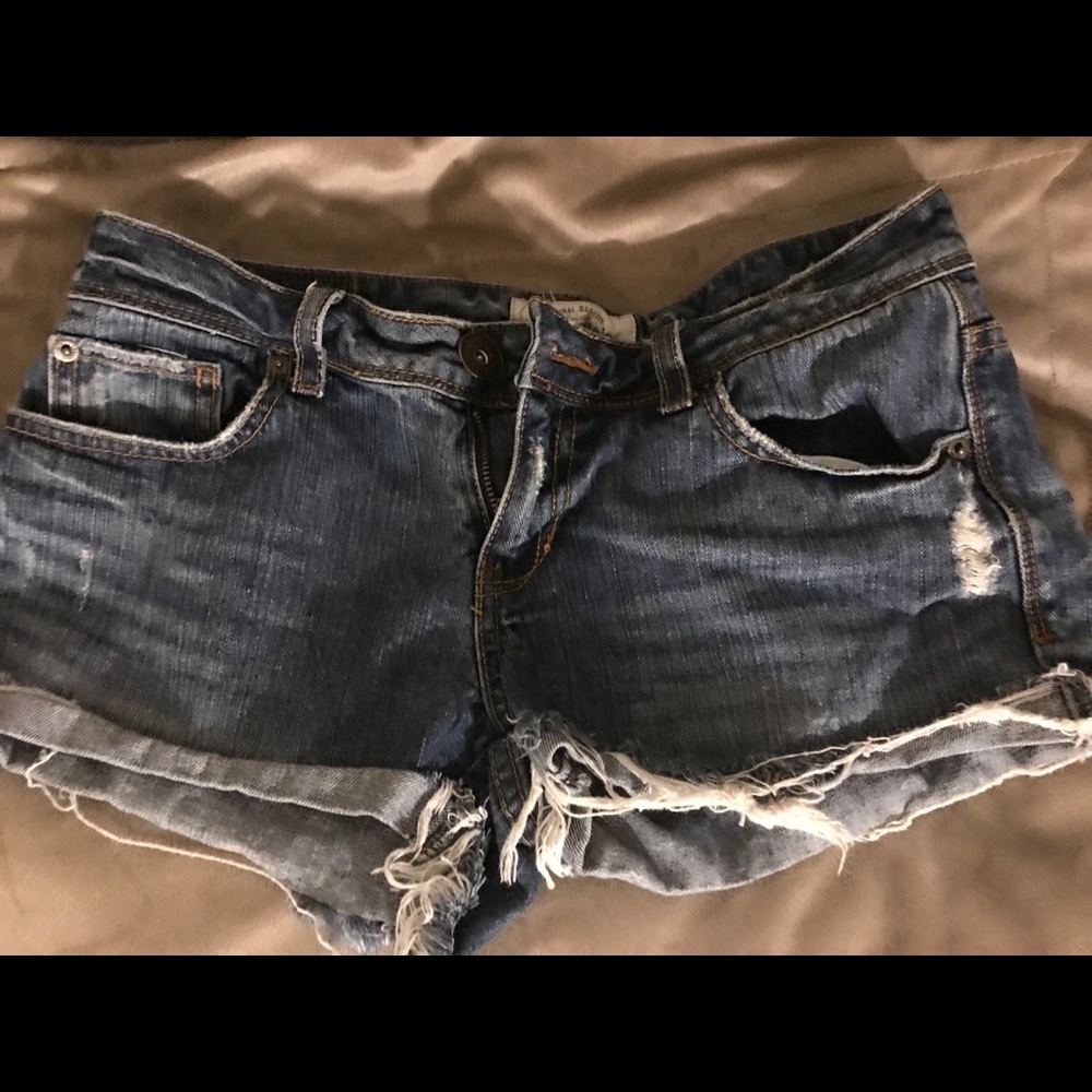 ⭐️SOLD⭐️Denim cut off shorts